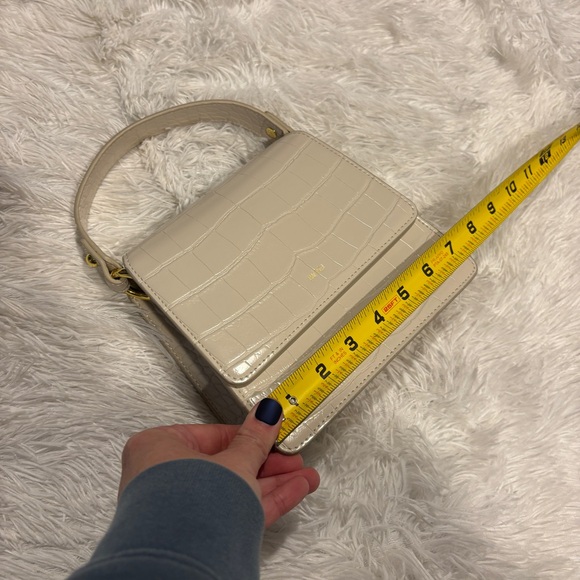 JW PEI CREAM CROC CROSSBODY FLAP BAG Top Handle - Picture 5 of 14
